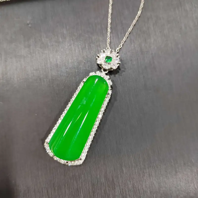 Gifts Chalcedony Jade Necklaces Unisex-3