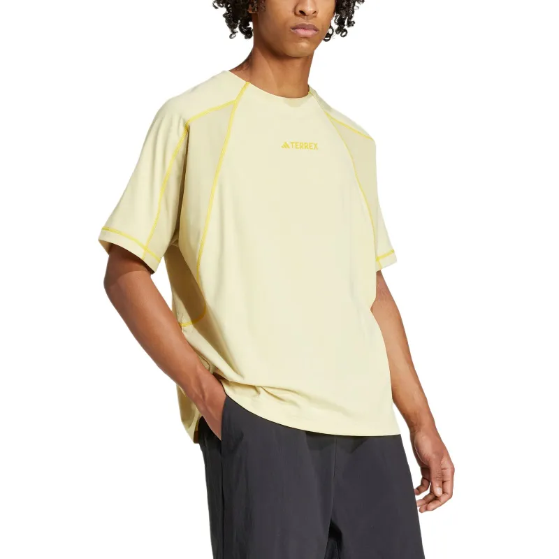 Adidas x NATIONAL GEOGRAPHIC AEROREADY T Shirt Unisex Powder Yellow-1