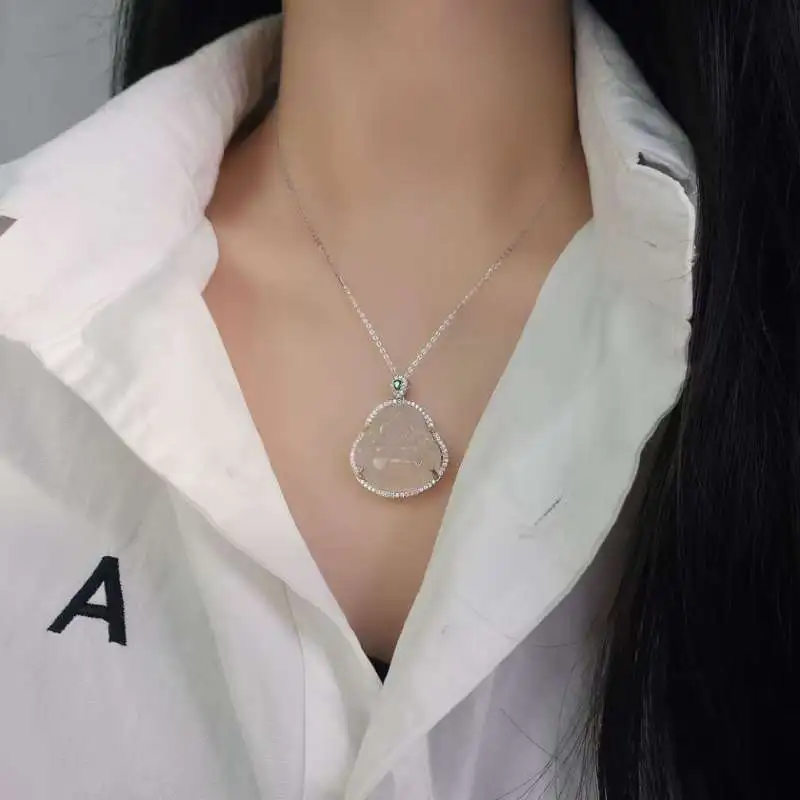 Grace Chalcedony Jade Necklaces Unisex-5
