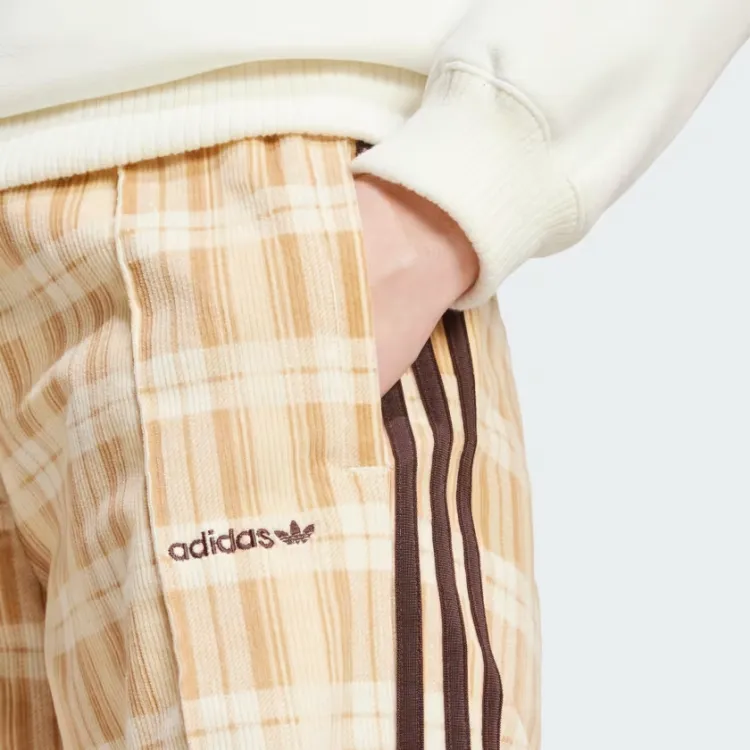 ☆送料・関税込☆Adidas★W CORDUROY TARTAN WIDE LEG PANTS★ 75c8d51ad0a44d4faa41fb55d4ed9f