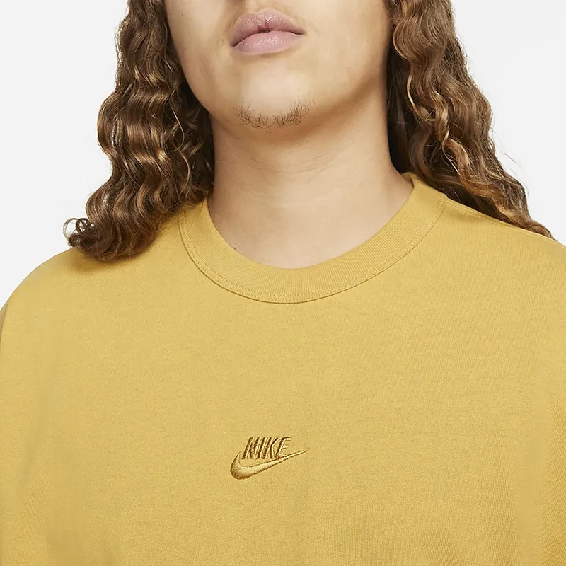 Nike Sportswear Essentials Series T Shirts Men Yellow-3