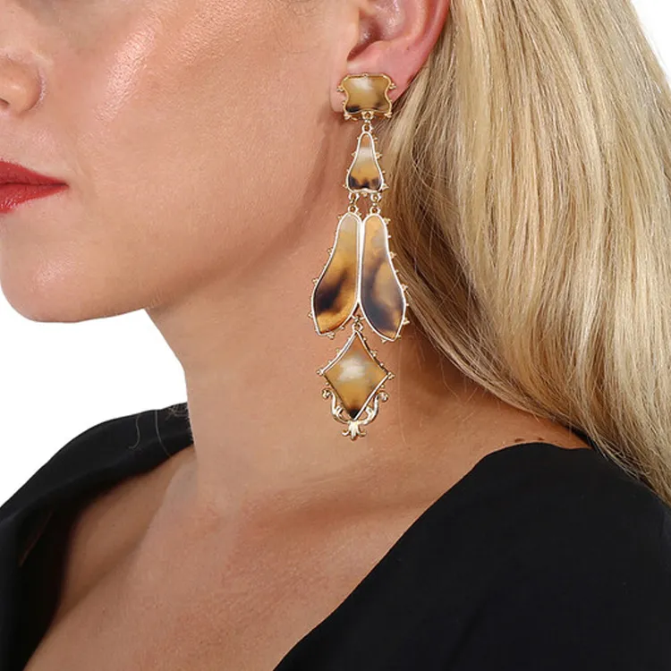 Burberry Resin Gold Plated Bronze Aluminum Gold Plated Earrings Women's Gold-2