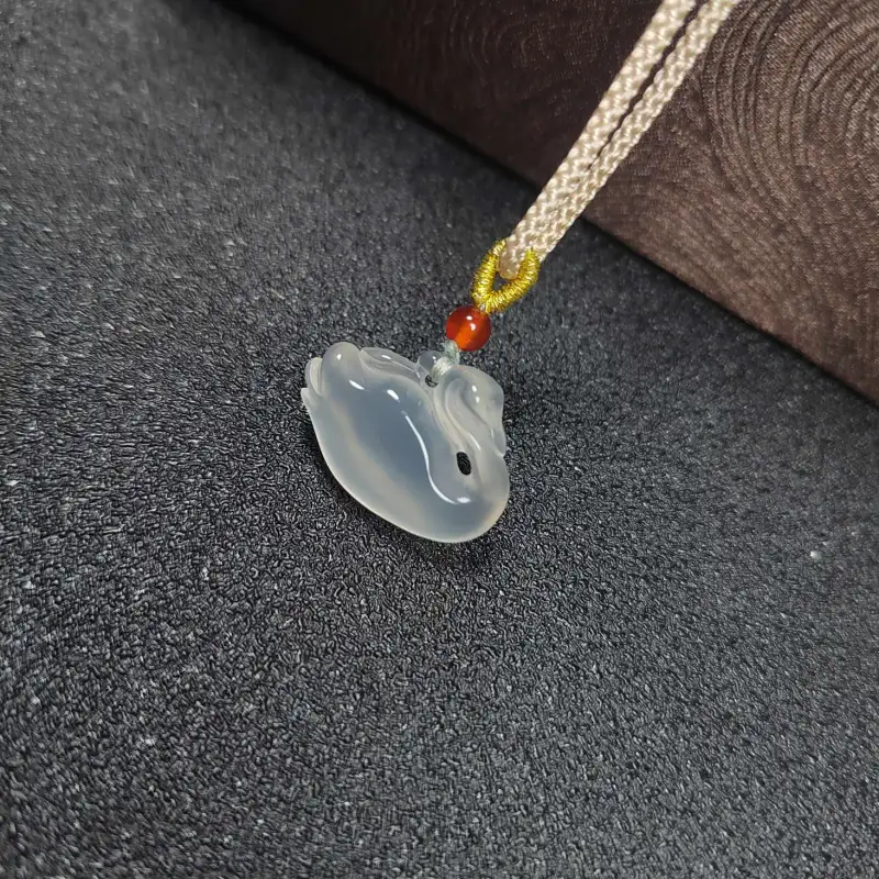 Grace Chalcedony Necklaces Unisex-3