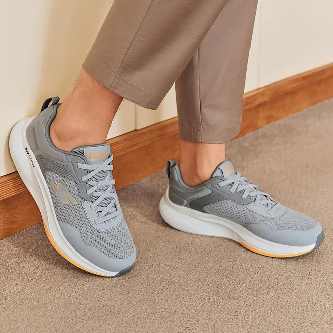 Skechers Slip Resistant Low Top Casual Running Shoes Men's Light Gray-7