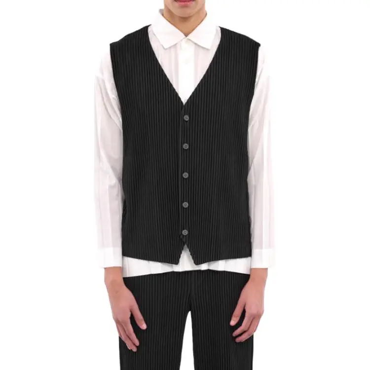 ISSEY MIYAKE Button Up V Neck Gilet-2
