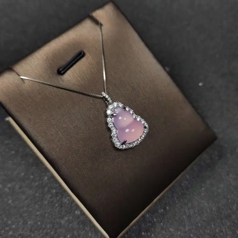Grace Chalcedony Necklaces Women's-5