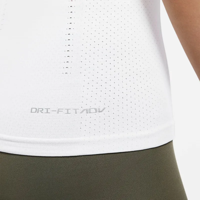 Nike T Shirts Women's White-2