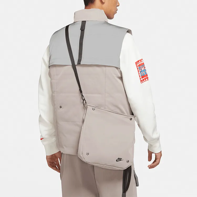 Nike Therma Fit Tech Pack Insulated Vest-2
