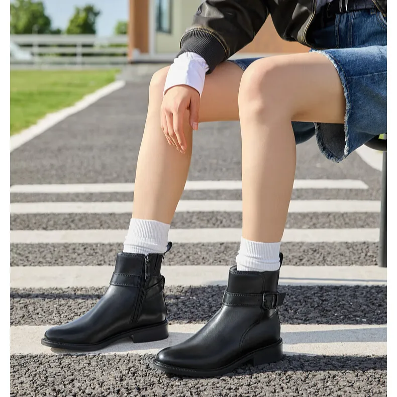 Clarks Ankle Boots 2cm Women's Black-4