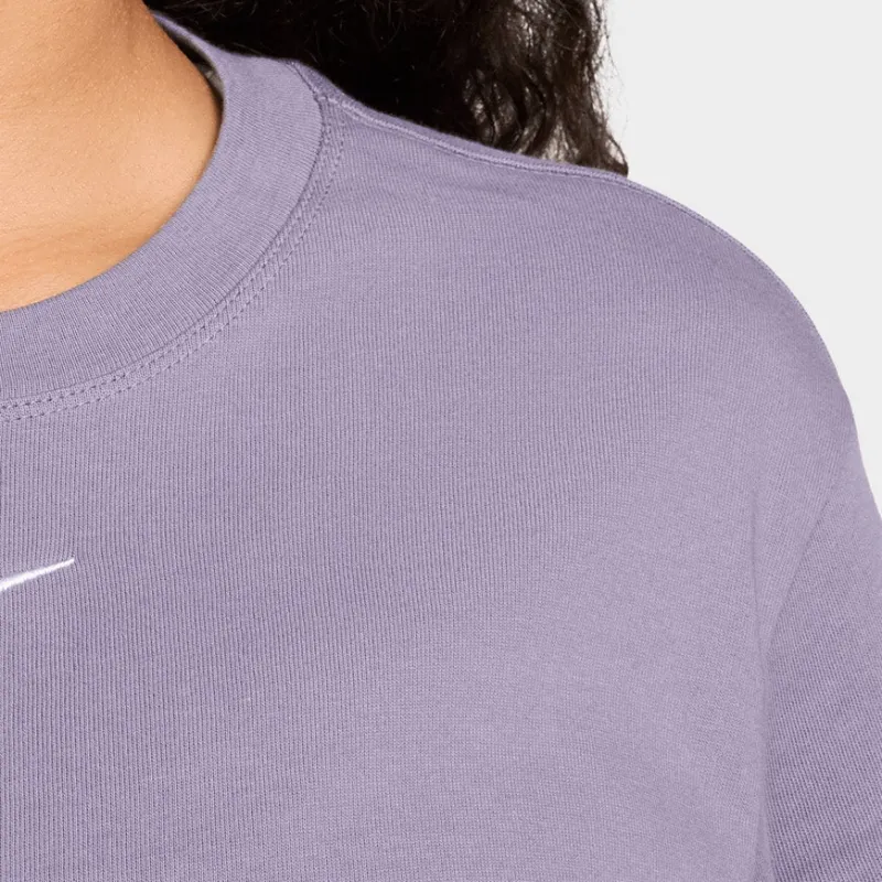 Nike Sportswear Essential Women's Boxy T Shirt-4