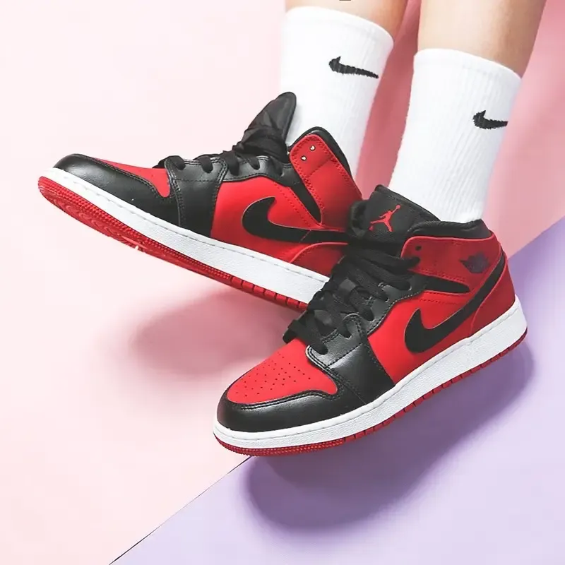 Jordan 1 Mid Gym Red Black GS-2