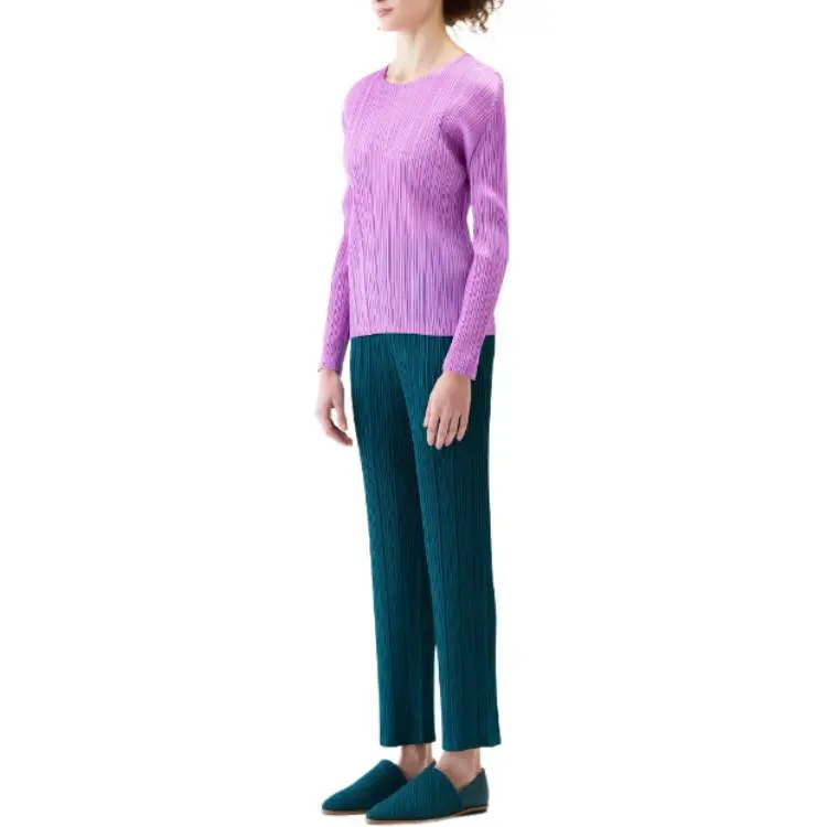 PLEATS PLEASE ISSEY MIYAKE January Top-3
