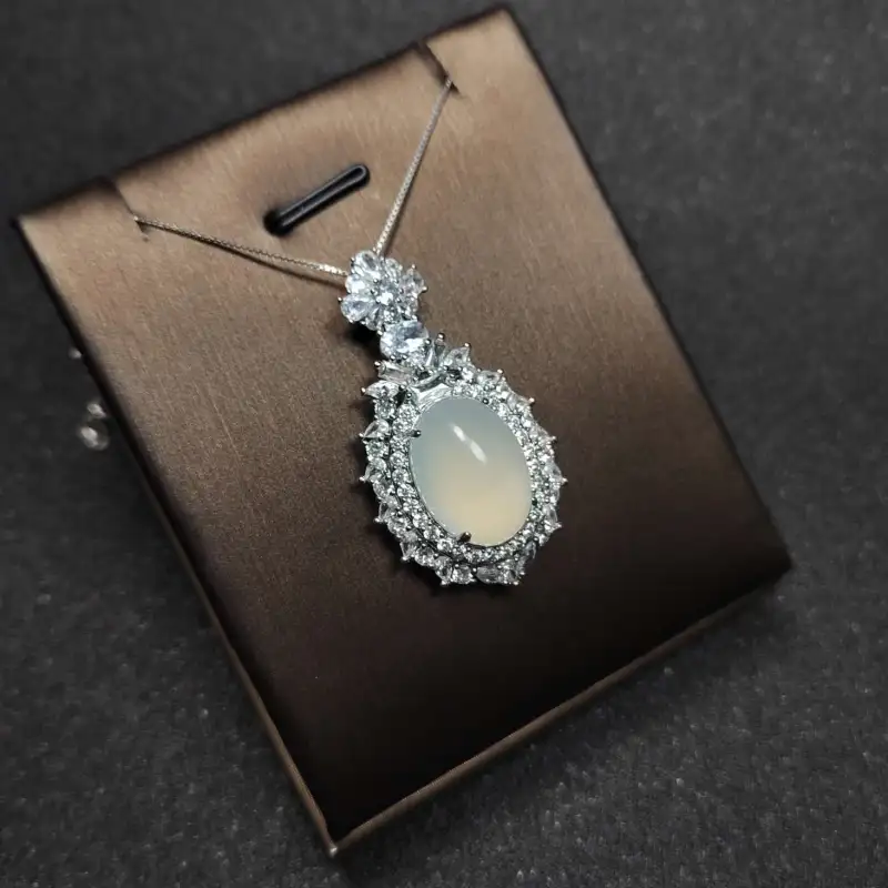Grace Chalcedony Necklaces Women's-5