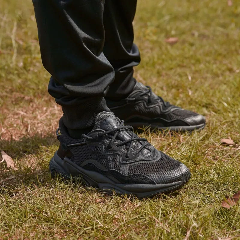 Adidas Ozweego Core Black Youth-1
