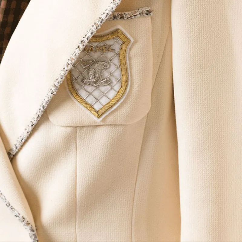 CHANEL 2005 Crest Double breasted Jacket-4