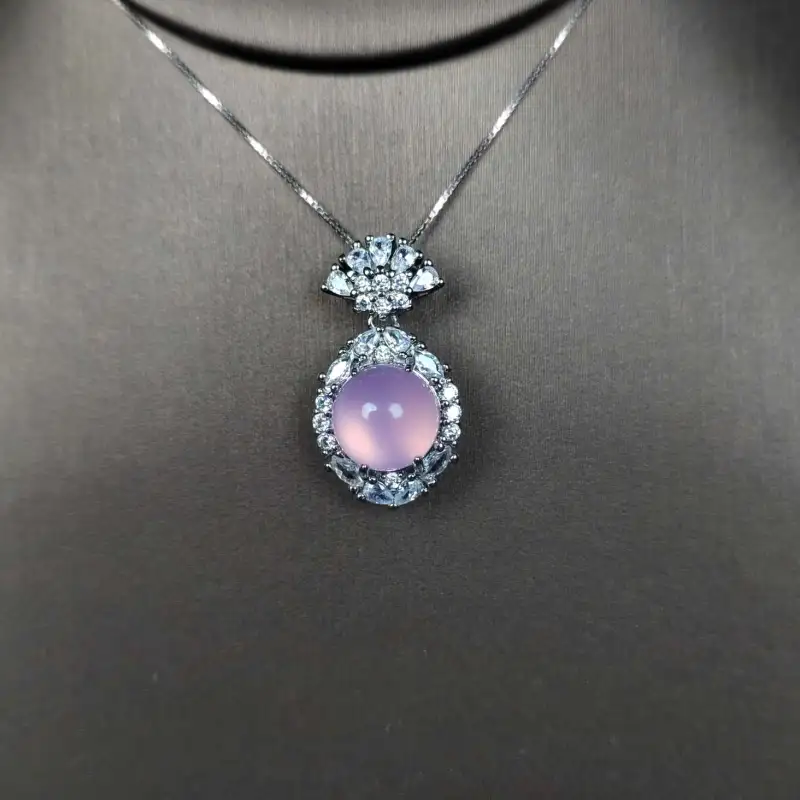 Grace Chalcedony Necklaces Women's-2