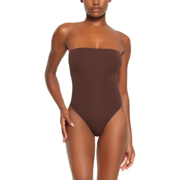 SKIMS FITS EVERYBODY STRAPLESS BODYSUIT Bodysuits Women's-1