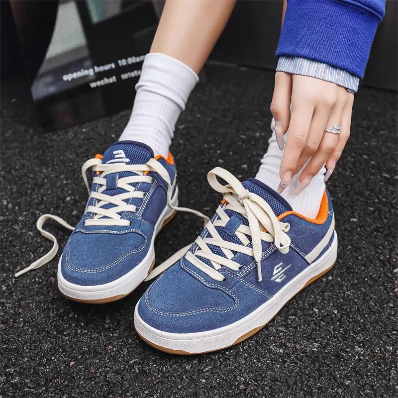Sharp Crowds Slip Resistant Cushioning Abrasion Resistant Low Top Skateboard Shoes Unisex Sapphire Blue-3