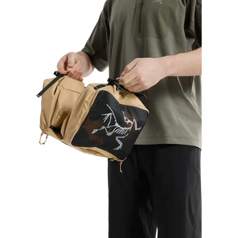 Arcteryx Inde Nylon Travel Storage Bag Unisex Brown-2