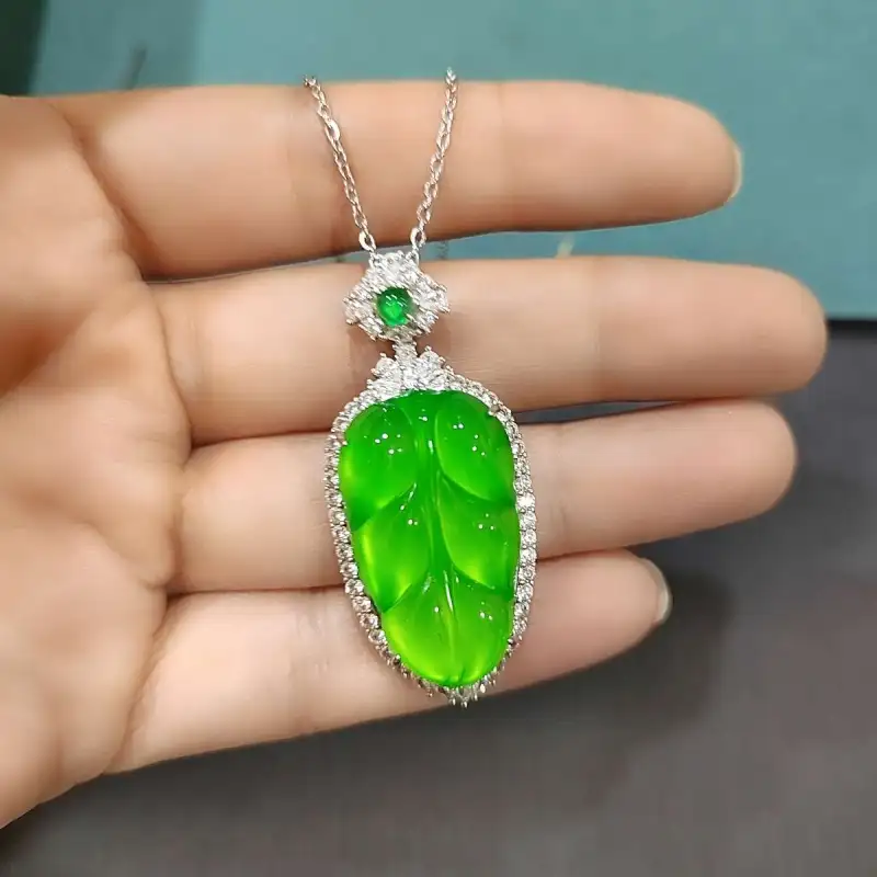 Gifts Chalcedony Jade Necklaces Unisex-10