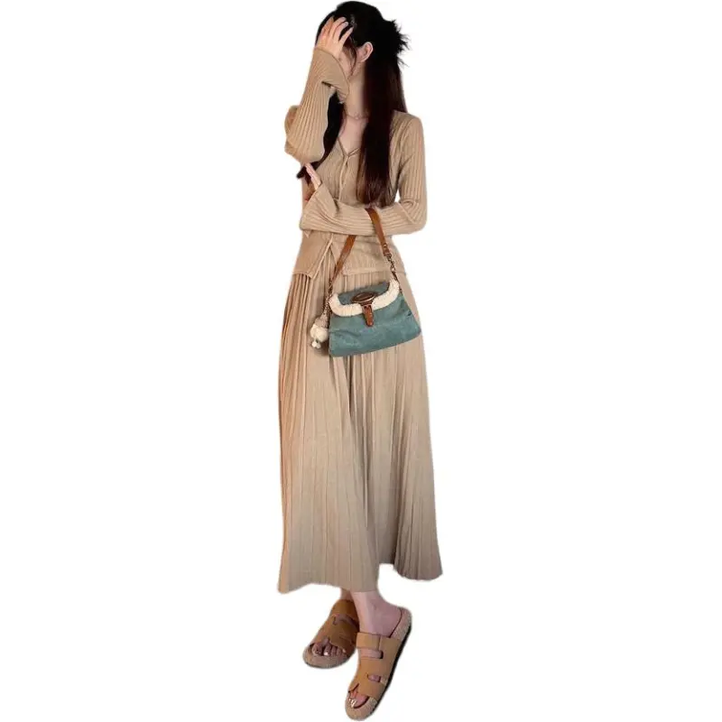 Lookinto Skirt Set Women's Khaki-2