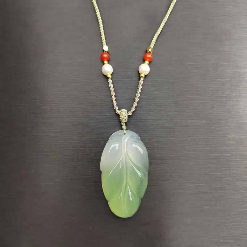 Gifts Chalcedony Jade Necklaces Unisex-1