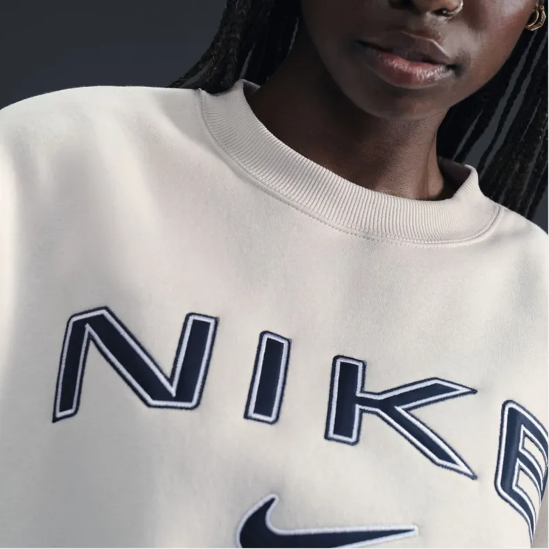 Nike Sportswear Phoenix Fleece Women's Over-Oversized Crew-Neck Logo Sweatshirt-4