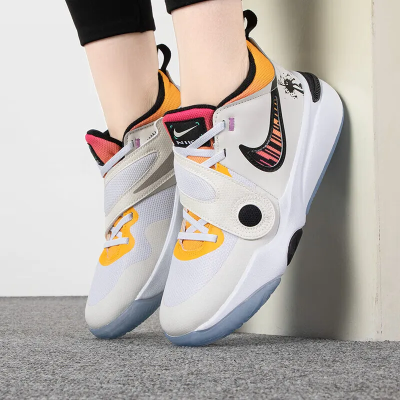 Nike Team Hustle D11 GS 'Doodles'-4