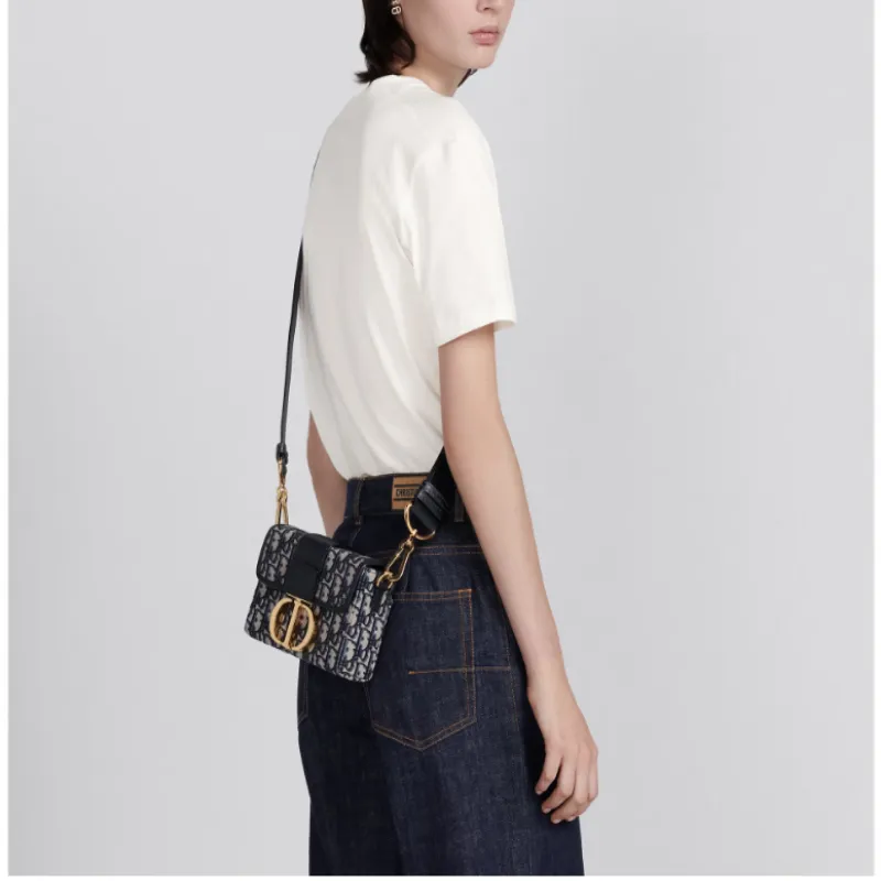 DIOR 30 Montaigne Box Bag Blue DIOR Oblique Jacquard - POIZON DIOR 30 Montaigne Box Bag Blue DIOR Oblique Jacquard - POIZON