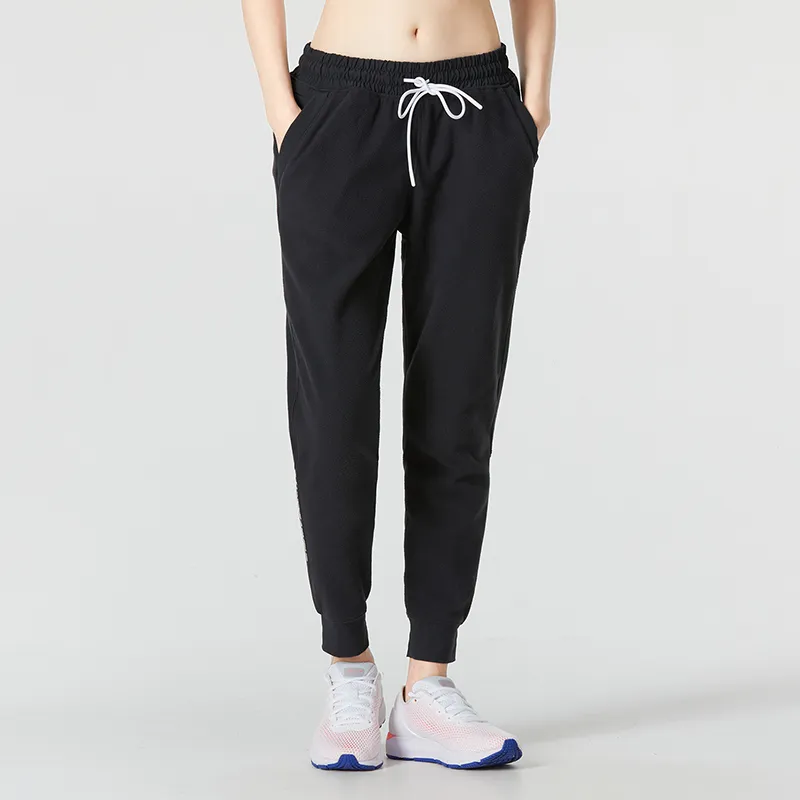 Under Armour Sports Pants Women's Black-4