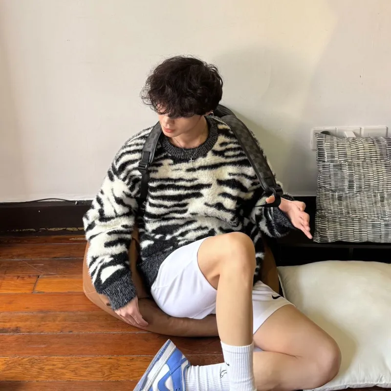 24h7 Sweater Unisex Zebra Print-3