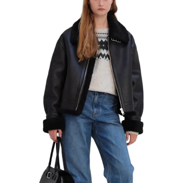 Dunst Loose Fit Line Shearling Jacket-4