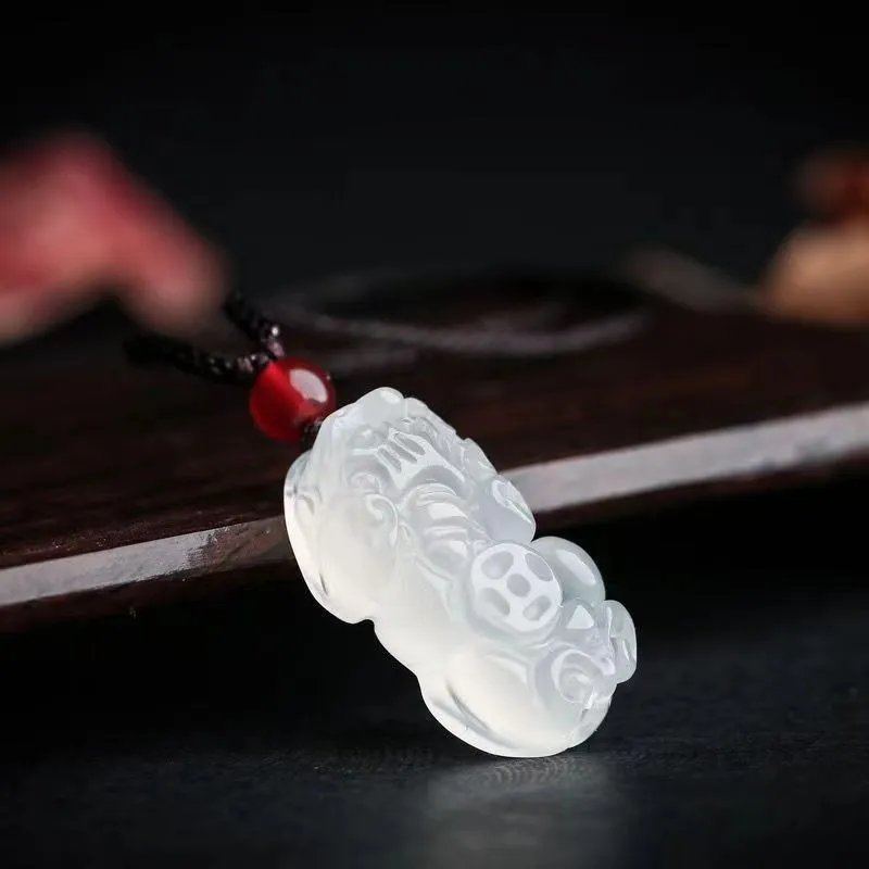 JUNWEN Chalcedony Necklaces Unisex-3