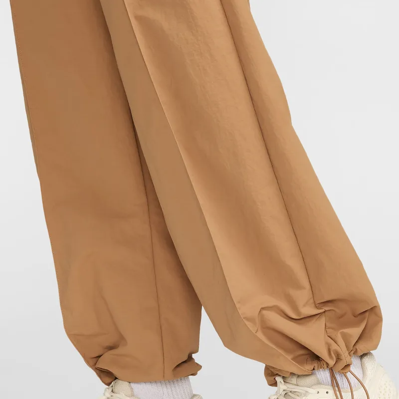 Nike Sportswear Everything Wovens Women's Mid Rise Open Hem Pants-4