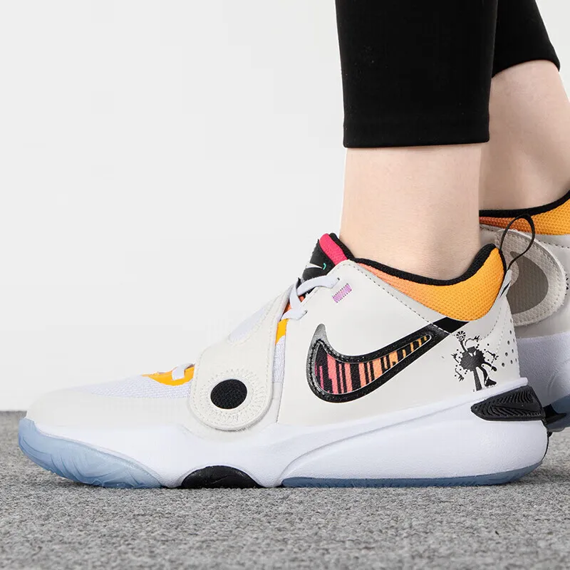 Nike Team Hustle D11 GS 'Doodles'-3