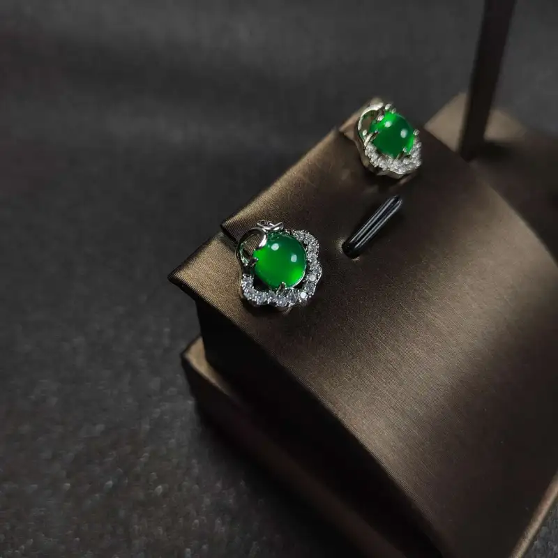 Grace Chalcedony Stud Earrings Women's-4