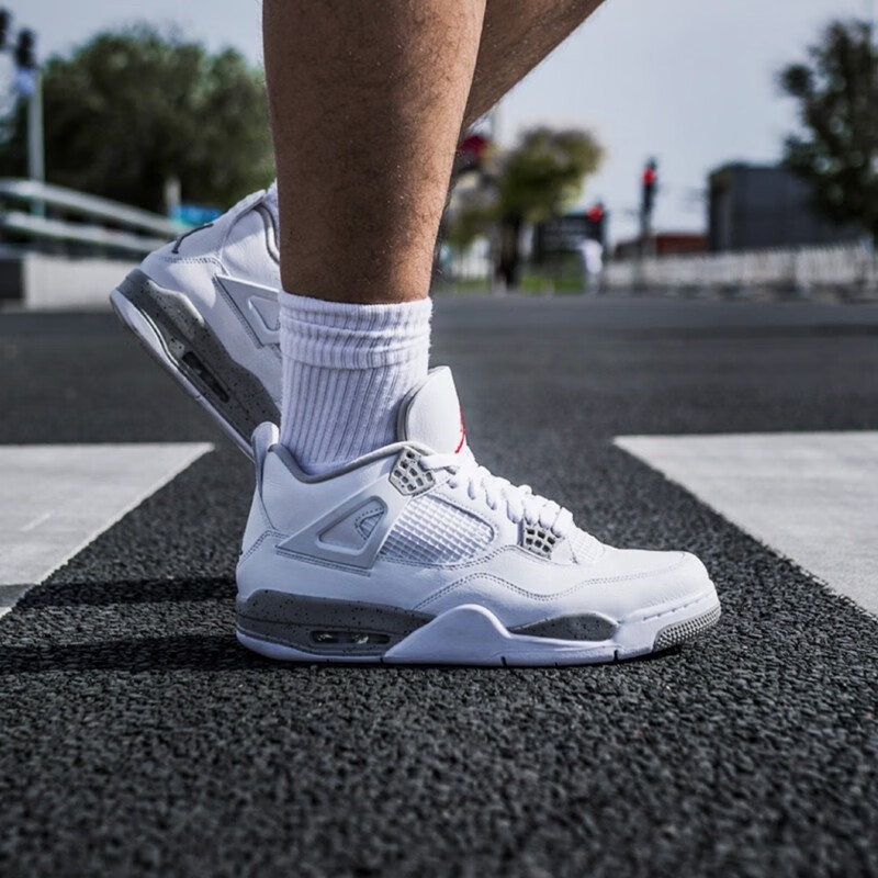 jordan 4 white oreo on feet