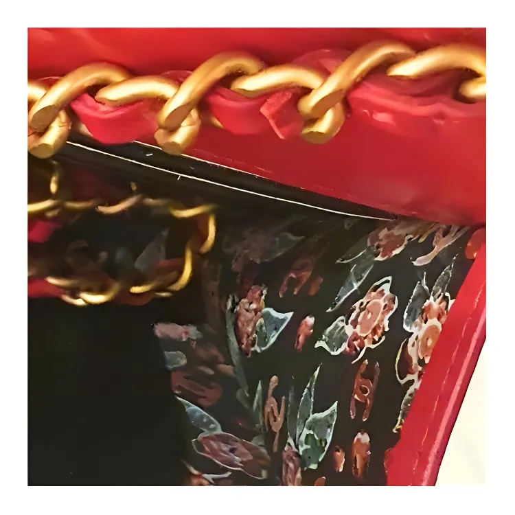 CHANEL Shiny Leather Shoulder Bag, Crossbody Bag Women's Red-2