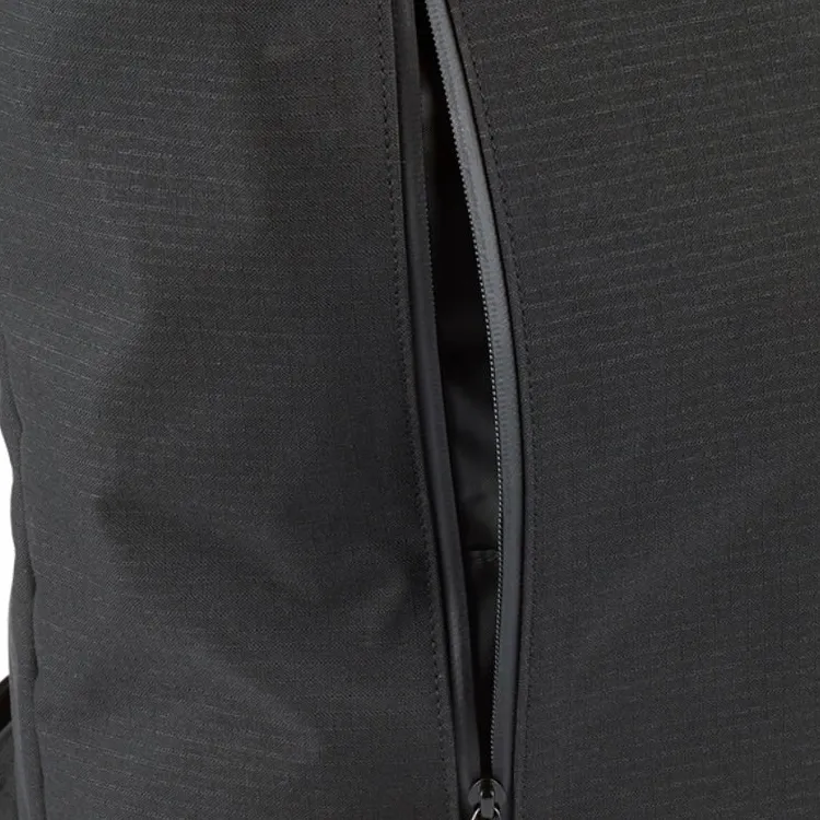 Umbro Polyester Backpack Unisex Black-1