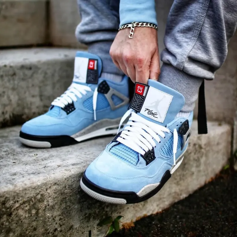 Jordan Kids Air Jordan 4 Retro 'University Blue' Sneakers US Jordan Kids Air Jordan 4 Retro 'University Blue' Sneakers US