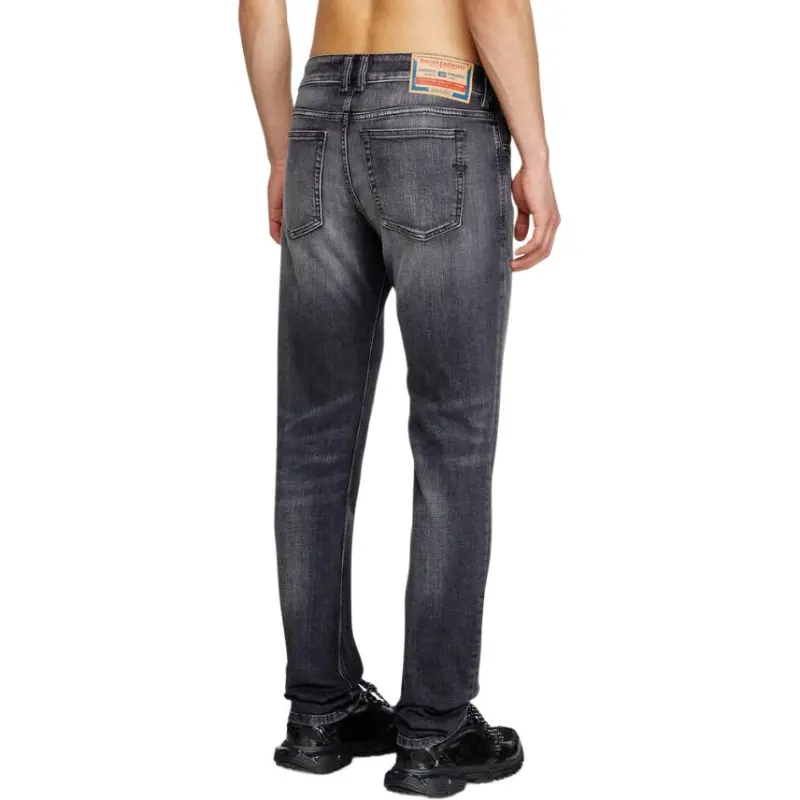 DIESEL 1979 Sleenker Jeans-6
