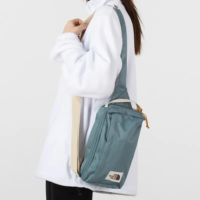 THE NORTH FACE Polyester Fabric Crossbody Bag Sling Bag Fanny Pack Regular Unisex Blue-4