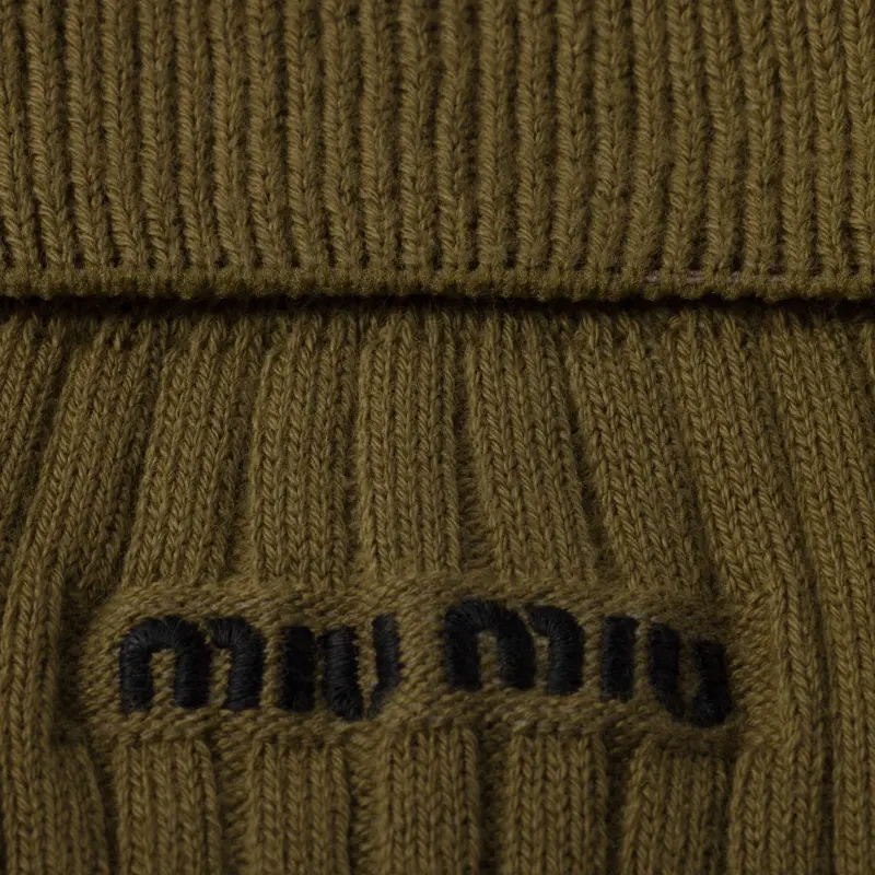 MIU MIU Mid-Calf Socks Unisex 1 Pack Green-2