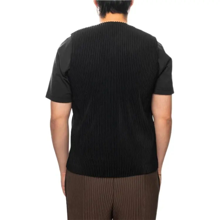 ISSEY MIYAKE Tank Top Men's Black-1