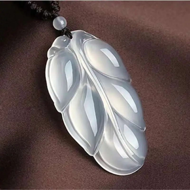 JUNWEN Chalcedony Necklaces Unisex-2