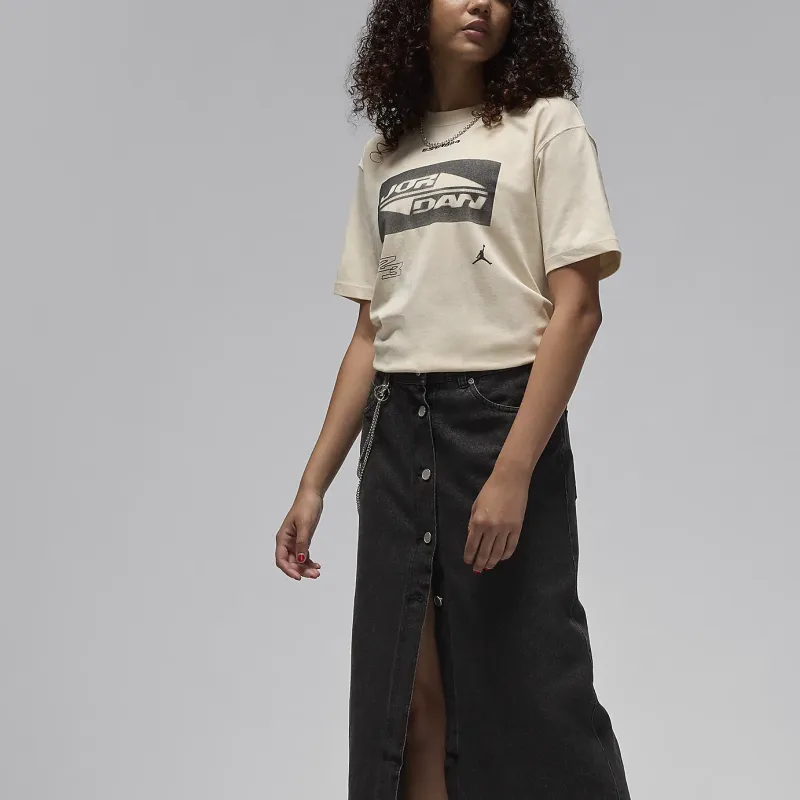 JORDAN Women's Graphic Girlfriend T-Shirt-2