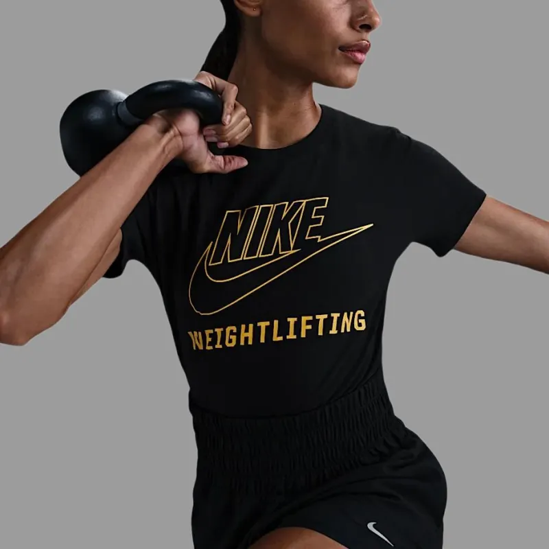 Nike Swoosh Women's Weightlifting T Shirt-4
