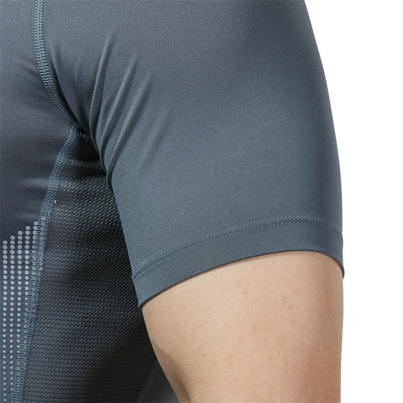 Under Armour HeatGear Fitness Clothing Men Gray-5