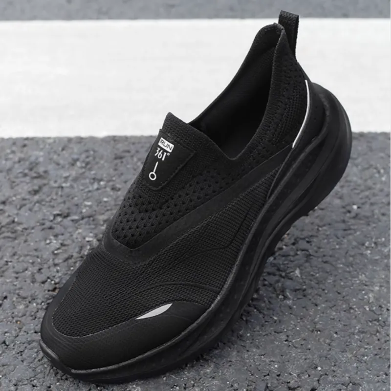 361° Red Flame 3 Cushioned Slip Resistant Low Top Casual Running Shoes Unisex Black-3