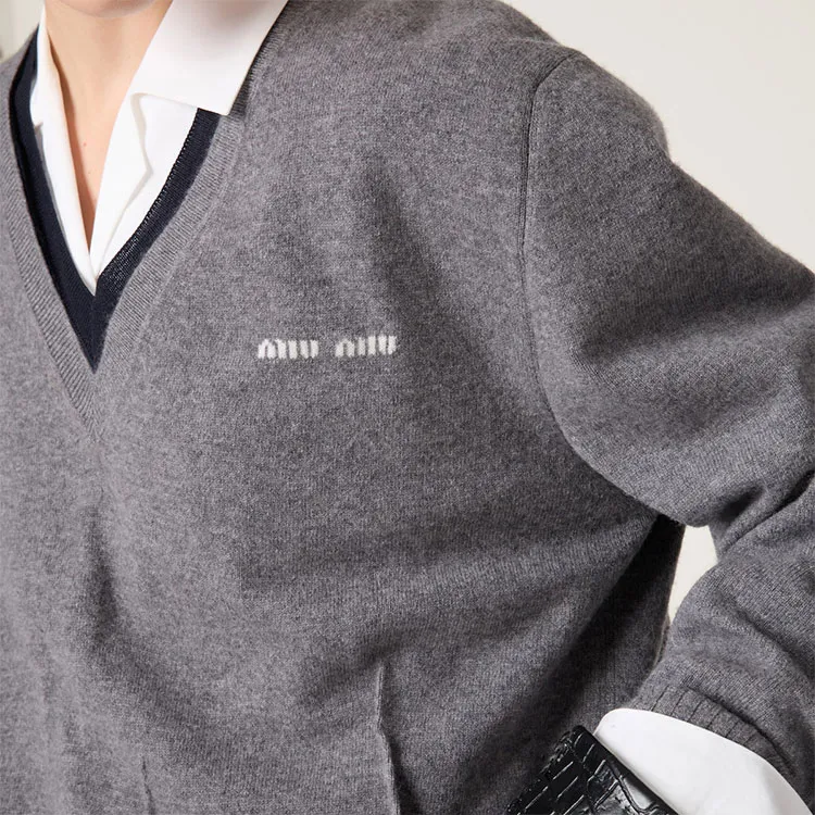MIU MIU Silk Cashmere V Neck Sweater Grigio Blu-4
